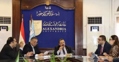 الأعلى للطلاب ذوى الهمم بجامعة الإسكندرية يناقش تطوير الخدمات التعليمية