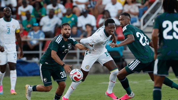 السعودية تتعادل سلبيا مع السنغال في الودية الأخيرة قبل كأس العالم