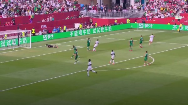 السنغال يكتسح العراق بخماسية نظيفة ويحقق معجزة بالصعود لدور الـ32 بكأس العالم
