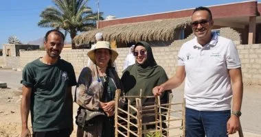 المرحلة الثالثة من حملة التشجير بنويبع.. زراعة 500 شتلة لدعم التحول لمدينة خضراء