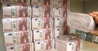 اليورو يواصل التراجع بمنتصف تعاملات اليوم الأربعاء 24 يونيو 2026 بالبنوك المصرية