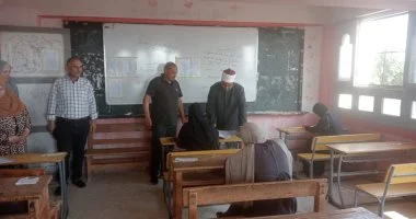 انتظام لجان الثانوية الأزهرية بالإسماعيلية خلال امتحان الصرف للأدبى
