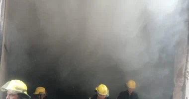 اندلاع حريق فى مطبعة ورق بالمحلة والحماية المدنية تسيطر على النيران