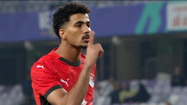 بروتوكول فيفا يحدد مصير حسام عبد المجيد.. وغيابه أمام إيران الأقرب