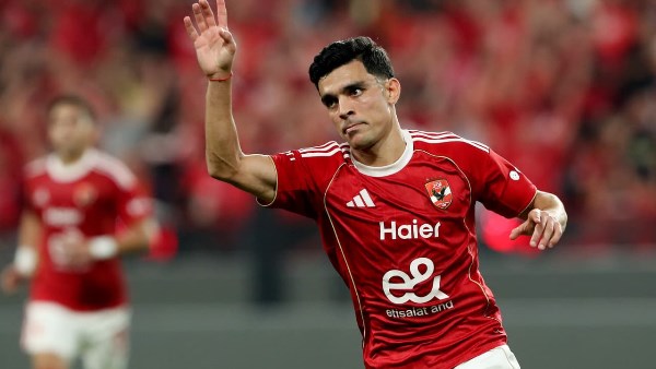 بن شرقي يرغب في تمديد عقده مع الأهلي موسماً إضافياً | تفاصيل