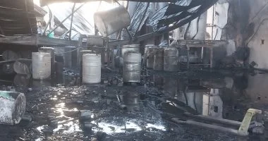 تانكات تنر وراء الحادث.. تفاصيل حريق مصنع دهانات بدمياط