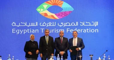 ترحيب سياحي بمبادرة تيسير تراخيص عمل الأجانب بالمنشآت السياحية