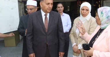 توزيع 4 أطنان من لحوم صكوك الأضاحى كمرحلة أولى للأسر الأولى بالرعاية بالقليوبية