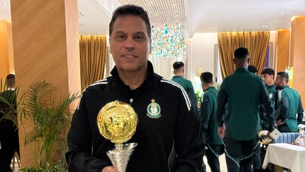 حسام البدري يحقق اللقب الرابع مع أهلي طرابلس