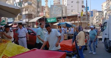 حملة مكبرة لرفع إشغالات شارع النصر وسوق راتب فى الإسكندرية