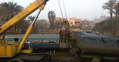 خروج جرار قطار عن القضبان بمحطة سكك حديد طنطا