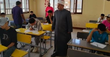 رئيس “أزهر الإسماعيلية” يتابع امتحانات الثانوية للقسم العلمى بالقنطرة غرب