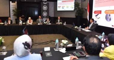 رئيس هيئة الاستثمار يبحث تطوير آليات العمل بالمكتب الفنى وتعزيز منظومة التحول الرقمى