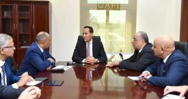 رئيس هيئة الاستثمار يتفقد مركز خدمات المستثمرين والمنطقة الحرة العامة بالإسكندرية
