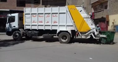 رفع أكثر من 80 طنا من المخلفات والأتربة خلال حملات نظافة بجهينة فى سوهاج