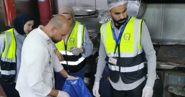 «سلامة الغذاء» تضبط مخالفات فى تخزين مياه الشرب والمشروبات الغازية بالوايلى