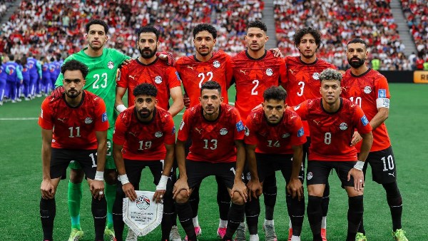 شرفتونا وأسعدتونا.. النائب محمد أبو العينين يهنئ الشعب المصري بفوز الفراعنة في كأس العالم