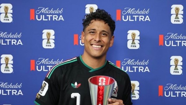 صاحب هدف التأهل.. “لويس رومو” أفضل لاعب في لقاء المكسيك وكوريا الجنوبية