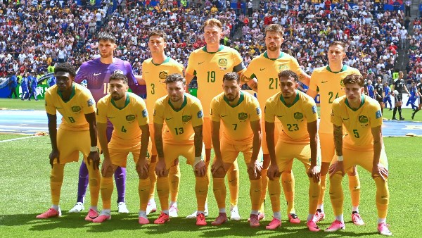 ضربة موجعة لأستراليا قبل مواجهة مصر.. إصابتان تنهيان مشوار ثنائي المنتخب