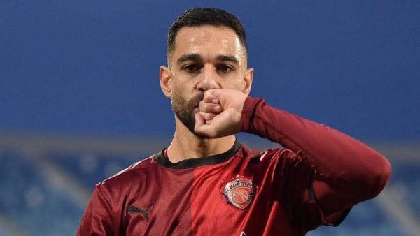 فخورين بيكم .. عمرو السولية يوجه رسالة لمنتخب مصر