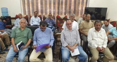 قبل بدء ماراثون الثانوية العامة.. وكيل تعليم الأقصر يعقد اجتماع مع أعضاء مركز توزيع الأسئلة