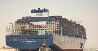 قناة السويس تشهد عبور سفينة الحاويات العملاقة CMA CGM VENDOME لأول مرة