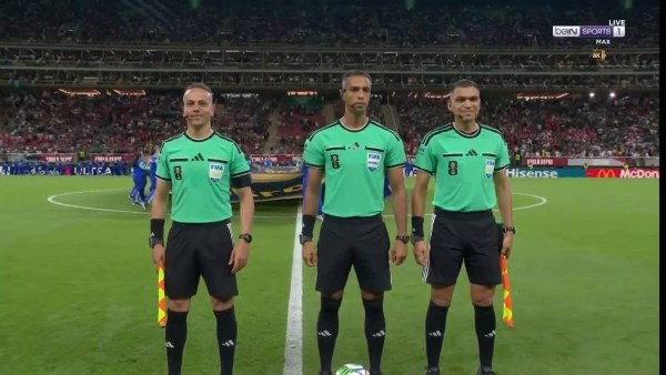 للتاريخ.. طاقم تحكيم مصري كامل بقيادة أمين عمر يقود ثاني مباريات كأس العالم