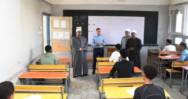 محافظ أسوان يتفقد لجان امتحانات الشهادة الثانوية الأزهرية