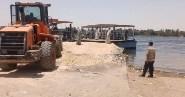محافظ أسيوط: تطوير المرسى الشرقى لعبارة مجريس بصدفا لتسهيل حركة المواطنين