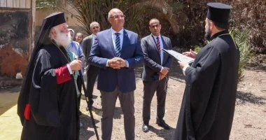 محافظ الإسكندرية وبابا الروم الأرثوذكس يتفقدان أرض مشروع مستشفى البطريركية الجديد