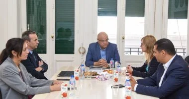 محافظ الإسكندرية يزور مركز الدراسات السكندرية الفرنسى ويشيد بالخدمات المقدمة