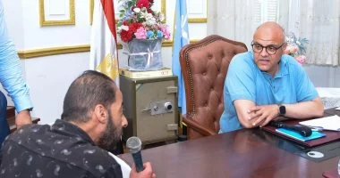 محافظ الإسكندرية يعقد لقاء جماهيريا لبحث شكاوى مواطني حى شرق ووسط