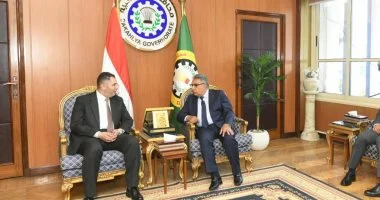 محافظ الدقهلية يستقبل محافظ دمياط فى مستهل زيارته لافتتاح المعرض العقاري