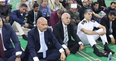 محافظ السويس يشارك احتفال وزارة الأوقاف بالعام الهجري الجديد في مسجد بدر