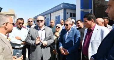 محافظ الفيوم يتابع ميدانيا الموقف التنفيذي لتوسعات محطة مياه الشرب بالعزب