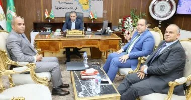 محافظ المنوفية يناقش التوسع فى توصيل الغاز الطبيعى وتطوير الخدمات البيطرية