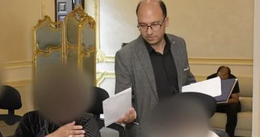 محافظ بورسعيد يستقبل 63 حالة إنسانية تلبية لاحتياجاتهم المعيشية