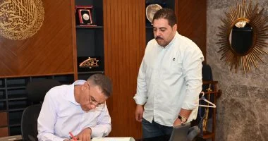 محافظ جنوب سيناء يعتمد 125 عقدًا للتجمعات التنموية بالمرحلة الثانية فى رأس سدر