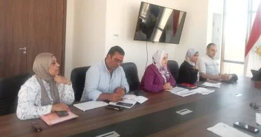 محافظ دمياط يعقد اجتماعًا لمناقشة عدد من الملفات بدمياط وعزبة البرج