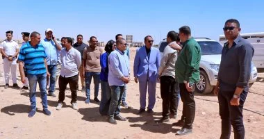 محافظ سوهاج يشهد تنفيذ قرار إزالة تعدٍ على 60 فدان أملاك الدولة بمركز المنشاة