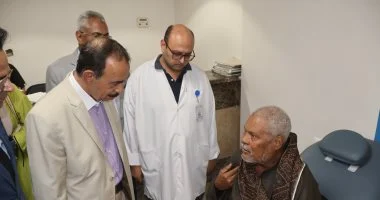 محافظ سوهاج يوجه برفع مستوى الخدمات الطبية بمستشفى ساقلته