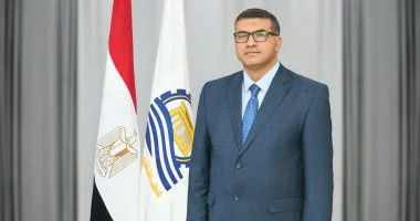 محافظ قنا: بدء إجراءات استبدال العدادات الكودية بأخرى دائمة للمتصالحين