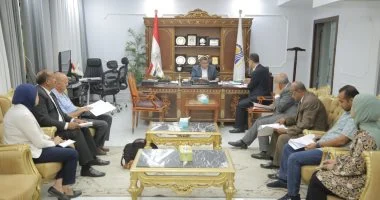 محافظ قنا يترأس مجلس إدارة المنطقة الحرة ويوافق على مشروع صناعي جديد باستثمارات 40 مليون دولار