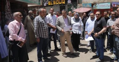 محافظ قنا يجري جولة بشوارع نجع حمادي لمتابعة مشروعات الرصف وتطوير الخدمات في الخطة الاستثمارية