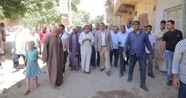 محافظ قنا يصدر قرارات عاجلة لتطوير المشايات وحماية الترع والقضاء على العشوائيات