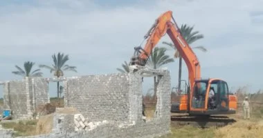 محافظ كفر الشيخ: تنفيذ 12 قرار إزالة على مساحة 1430 مترا بمركزى مطوبس وبلطيم