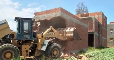 محافظ كفر الشيخ: تنفيذ 17 قرار إزالة بمساحة 1760 بمركزى فوه وقلين