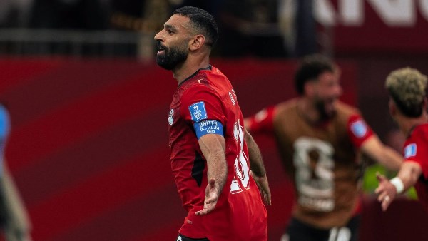 محمد صلاح ملك العرب في المونديال.. قائد الفراعنة يتربع على عرش المساهمات التهديفية ويقود مصر إلى ليلة تاريخية