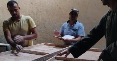 مديرية العمل بالأقصر تنفذ حملات تفتيشية للمخابز بإسنا لضمان تطبيق قانون العمل