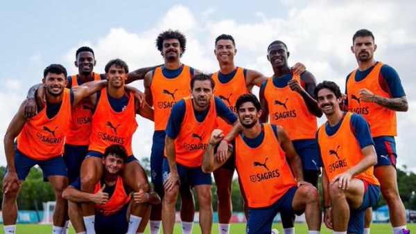 من قلب الأزمة إلى الوحدة.. كيف يقود رونالدو البرتغال لاستعادة التوازن في المونديال بعد فتنة المباراة الأولي ؟